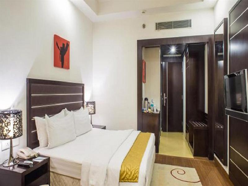 Lakshyas Hotel