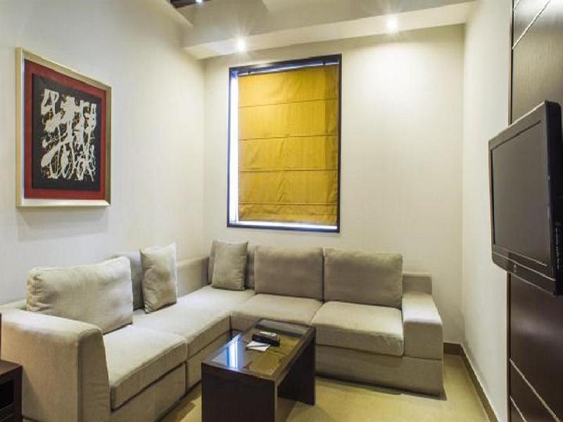 Lakshyas Hotel