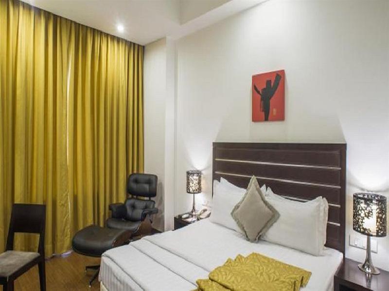 Lakshyas Hotel