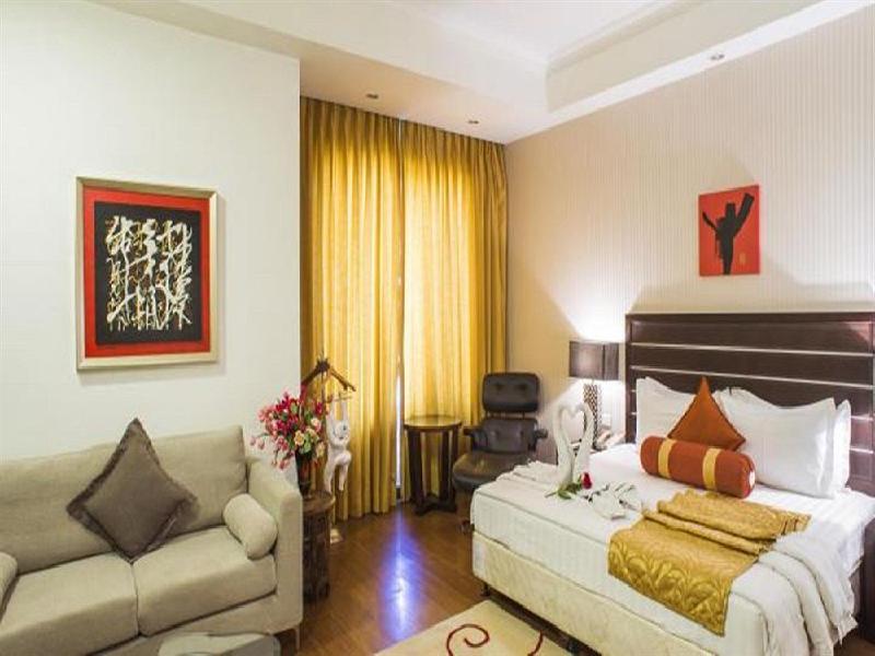 Lakshyas Hotel