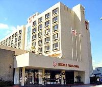 Lincoln Plaza Hotel