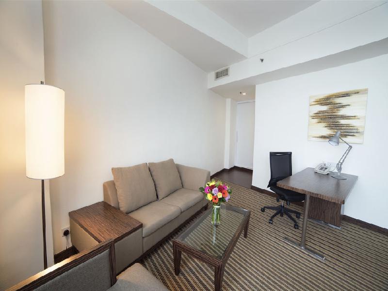 PARKROYAL on Kitchener Road