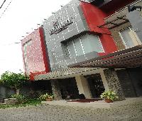 Santosa City Hotel