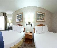 Holiday Inn Express & Suites Pontoon