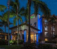 Holiday Inn Express Hotel & Suites Naples Downtown - 5th Ave