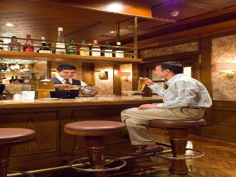 Hotel Bar