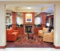 Holiday Inn Express Suites Sumner