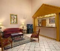 Days Inn & Suites Wichita