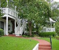 Red Bluff Cottage Bed & Breakfast