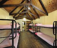 Magnums Airlie Beach