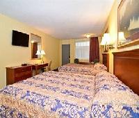 Econo Lodge Inn & Suites