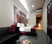 35 Rooms Hotel