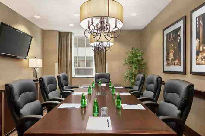 DoubleTree by Hilton New York Downtown