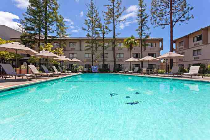 Crowne Plaza Silicon Valley N - Union City, an IHG Hotel