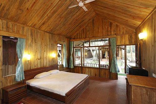 Hotel Symphony Palms Beach Resort .