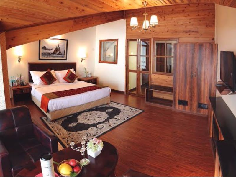 Crescent Resort