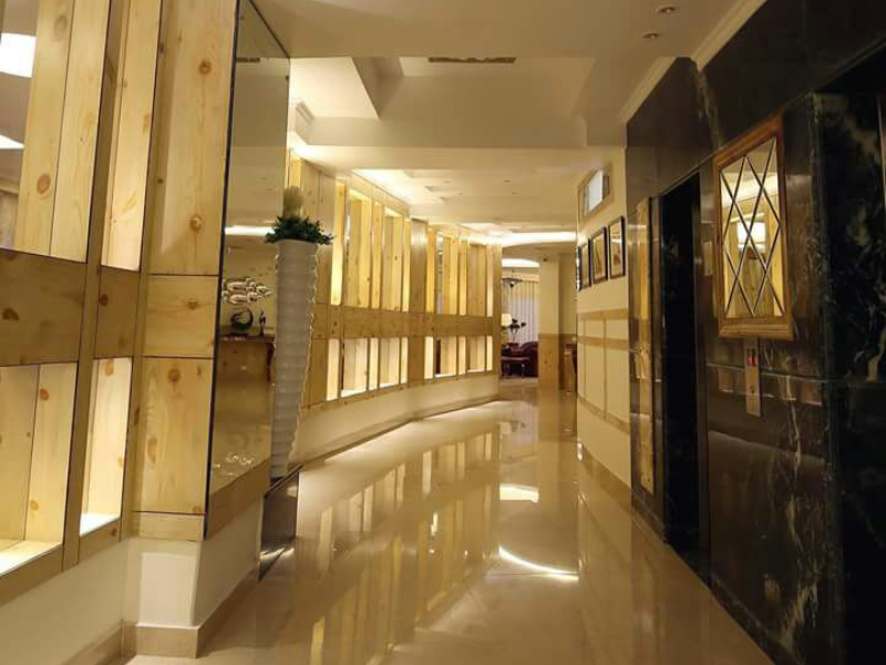Crescent Resort